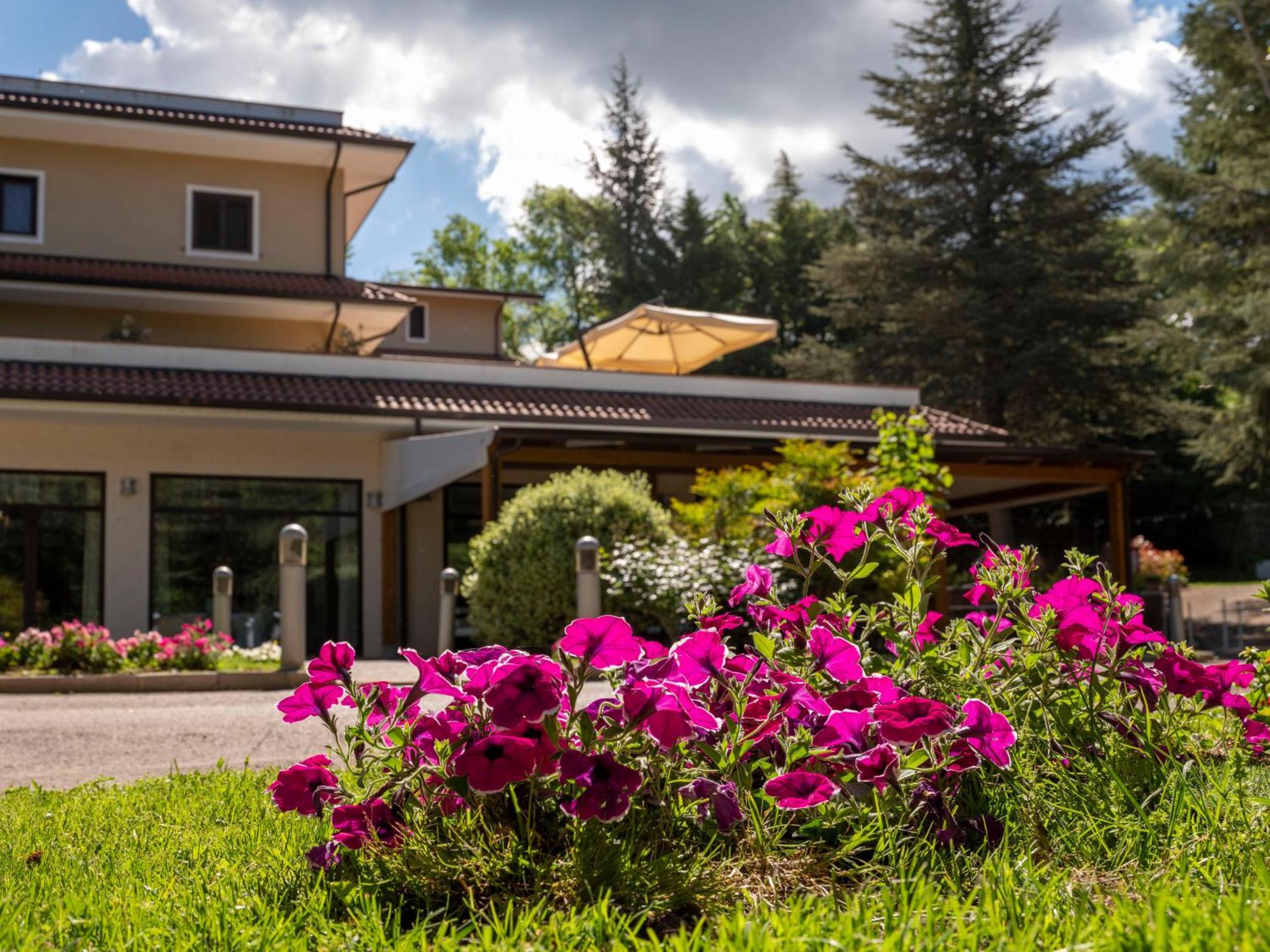 Il Castagneto Hotel Melfi Luaran gambar